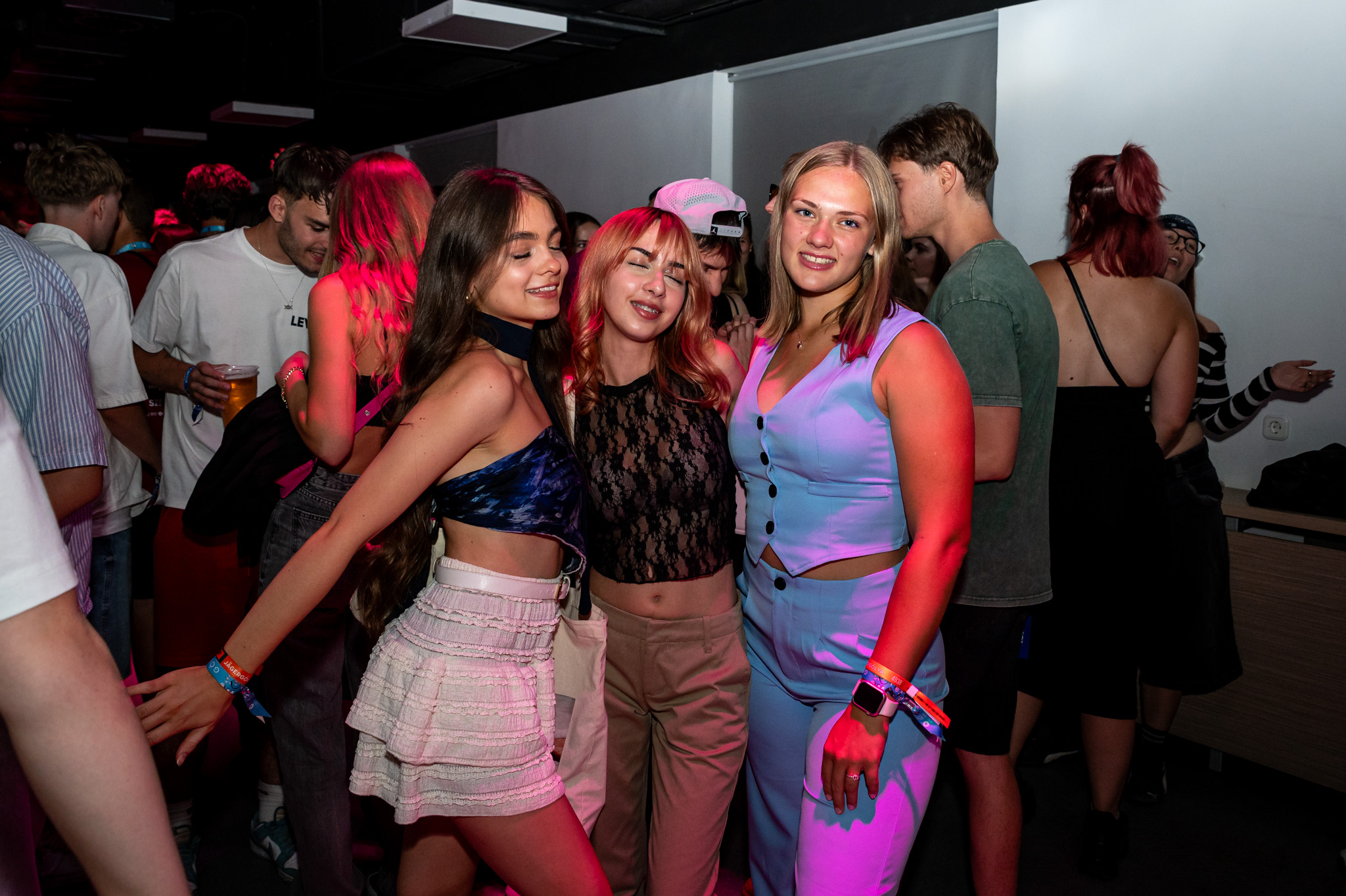 At night, entertainment took centre stage at the Bridge Student and Faculty Club. (Photos: András Adorján)